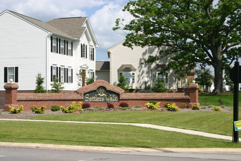 Settlers Walk development sign